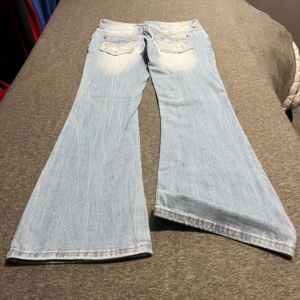 Series 31 Short Sexy Light Wash Distressed Flare Jeans Low Rise 3 30x32